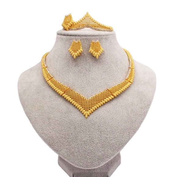 Gold Jewelry Set,  African Jewelry Set, Choker Jewelry Set, Wedding Jewelry Gift - Picture 4 of 6